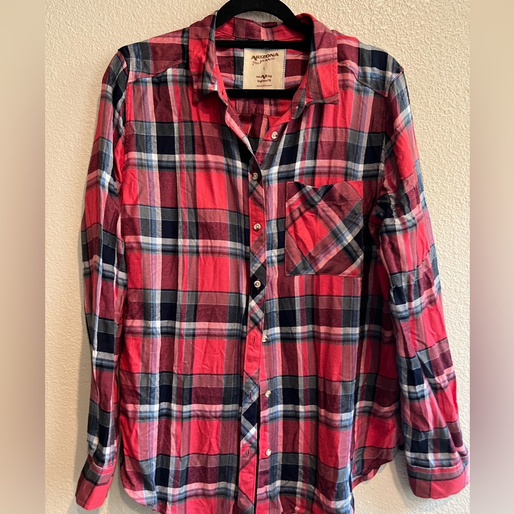 Arizona Jean Co. red & navy blue flannel button down